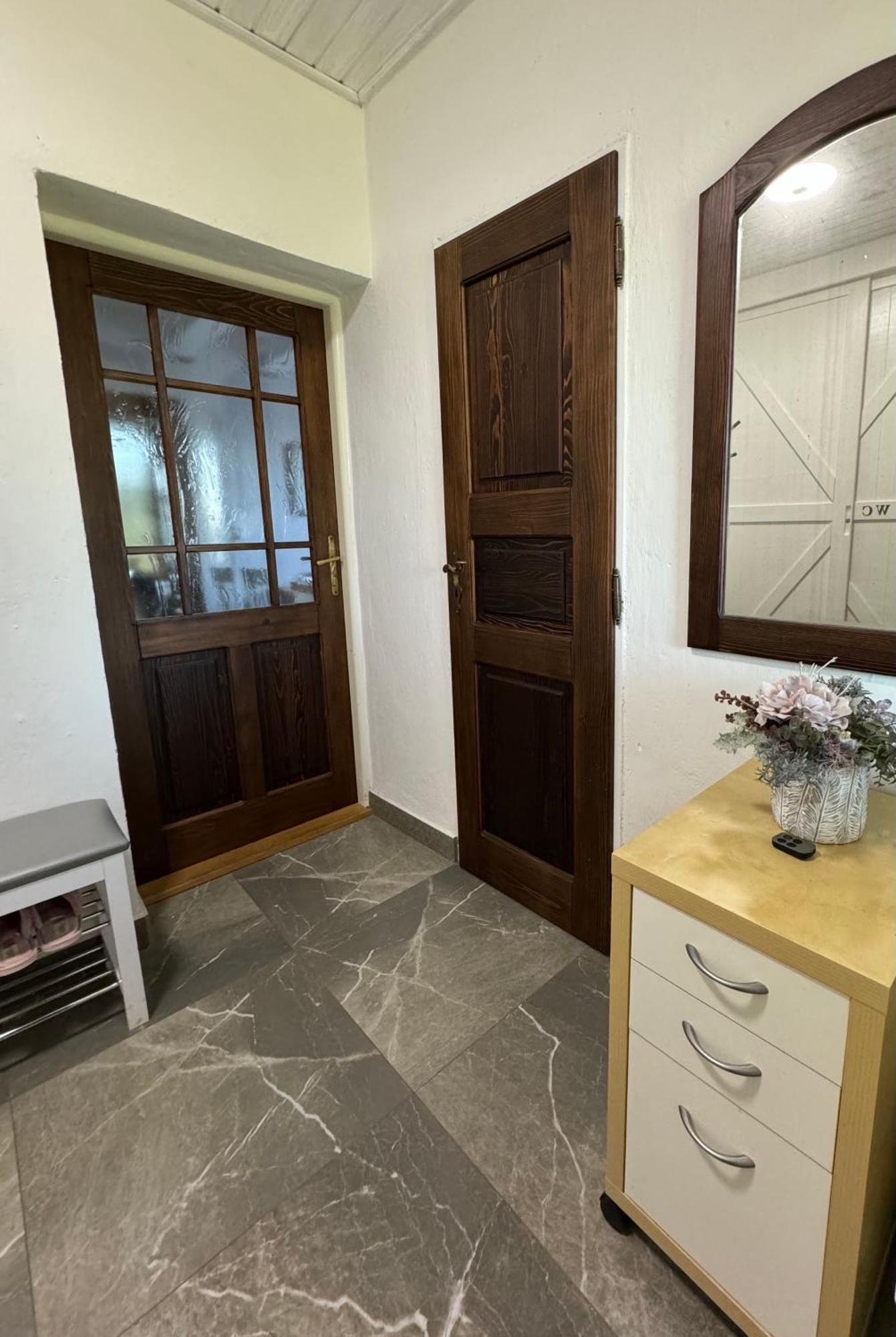 Apartmanove Ubytovanie Pod Dubom Polny Kesov Luaran gambar